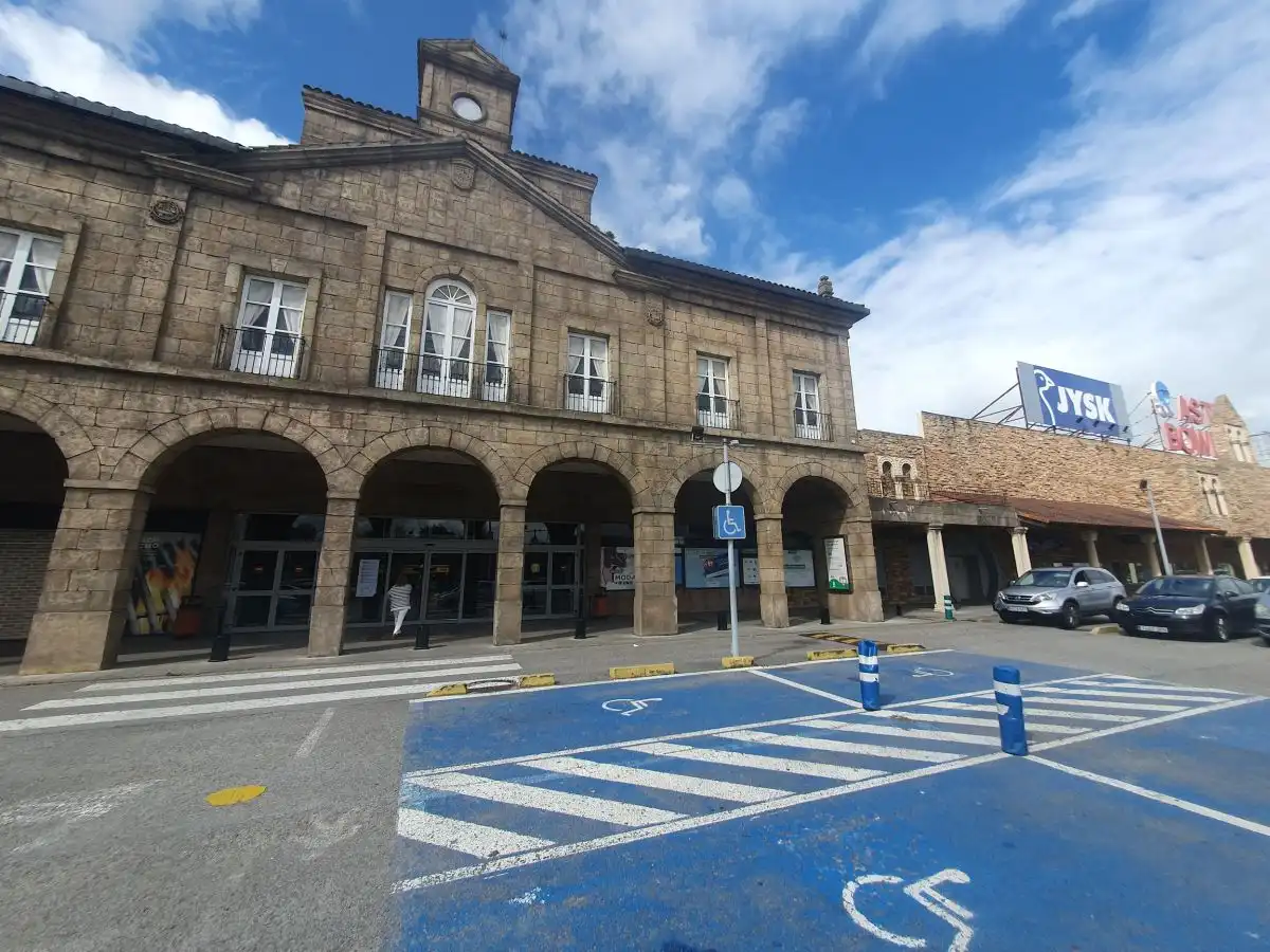 Local comercial en venta en Corvera de Asturias