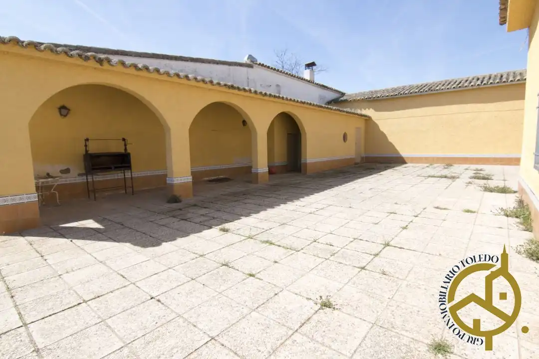 Vista exterior de Residencial en venta en Guadamur