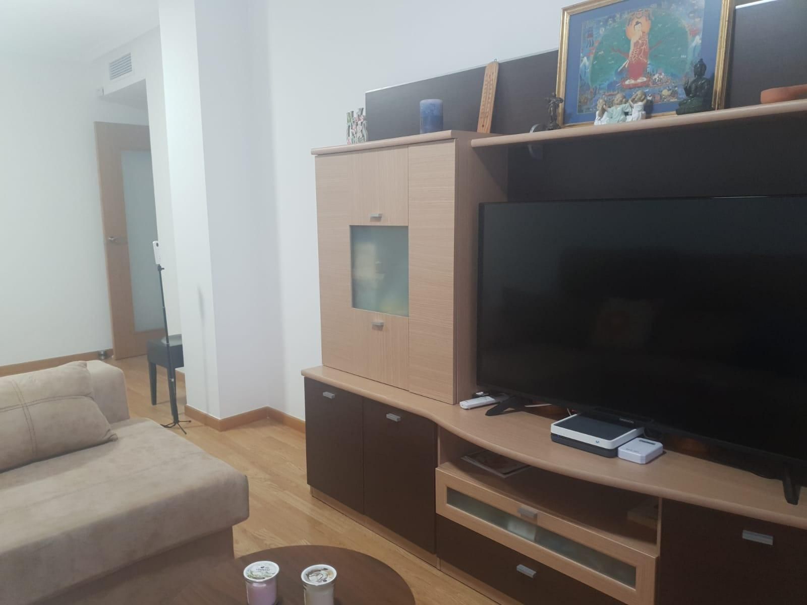 Sala d'estar de Pis en venda en Villatobas amb Aire condicionat, Calefacció i Parquet