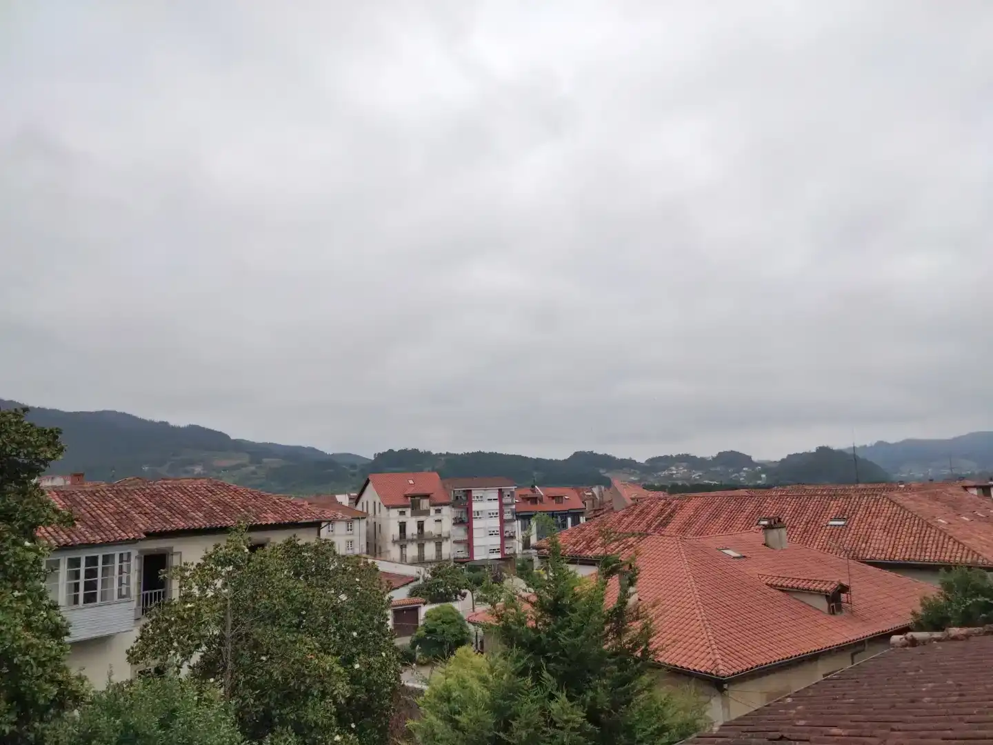 Vista exterior de Pis en venda en Pravia amb Balcó