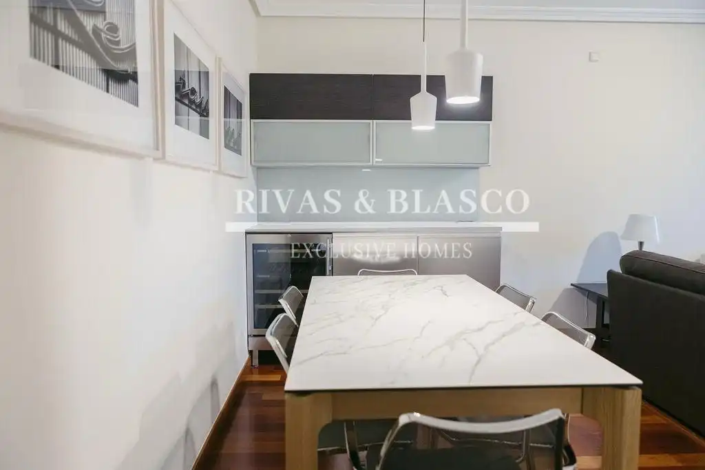 Cuina de Apartament de lloguer en Donostia - San Sebastián  amb Aire condicionat, Calefacció i Moblat