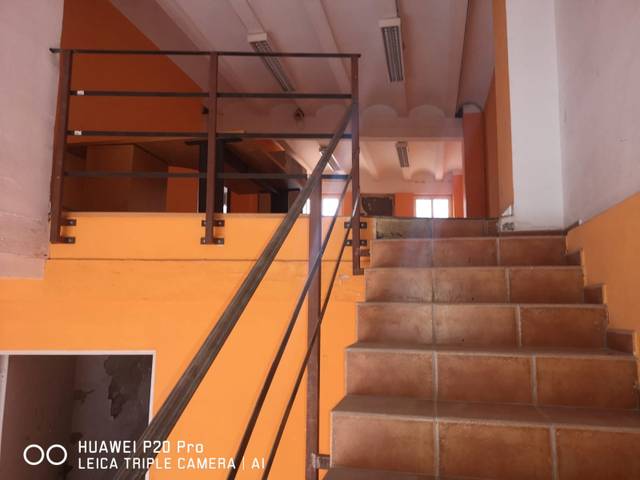 Local comercial en Alquiler en Carrer del Nord en La Petxina