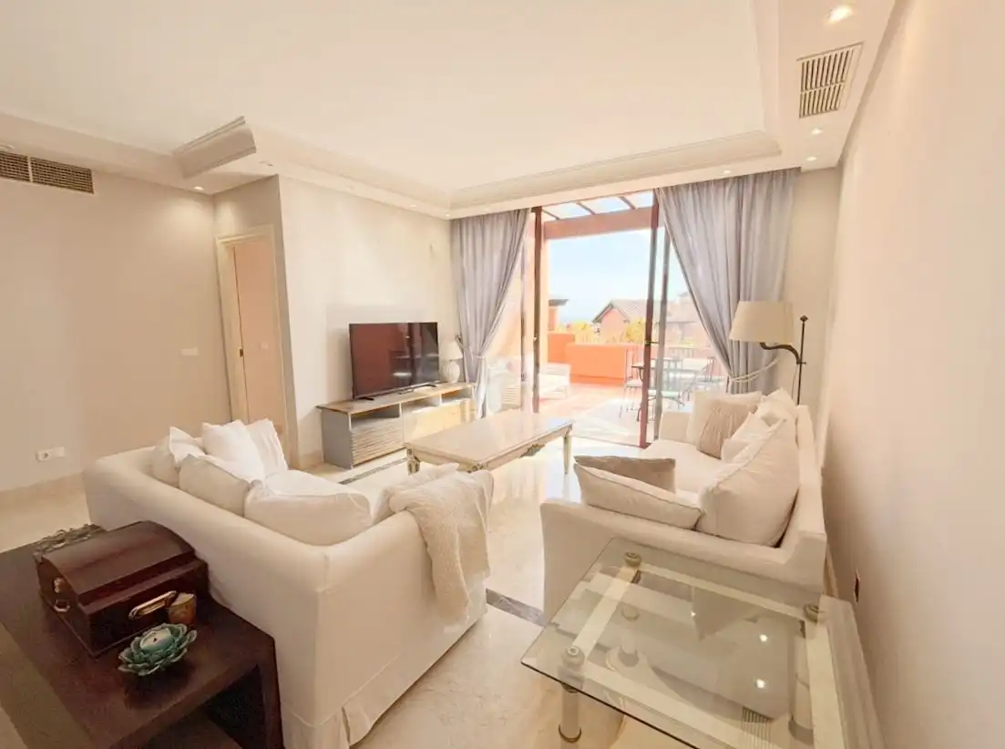 Sala d'estar de Àtic de lloguer en Marbella amb Calefacció, Terrassa i Balcó