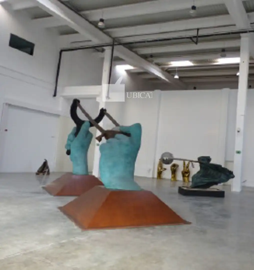 Außenansicht von Fabrikhallen zur Miete in Gavà