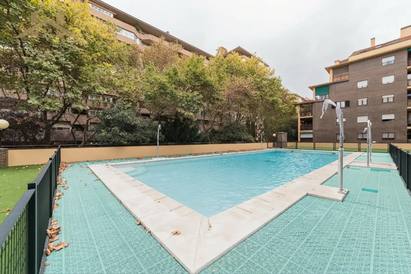 Piso con balcón en venta en Avenida de Viñuelas