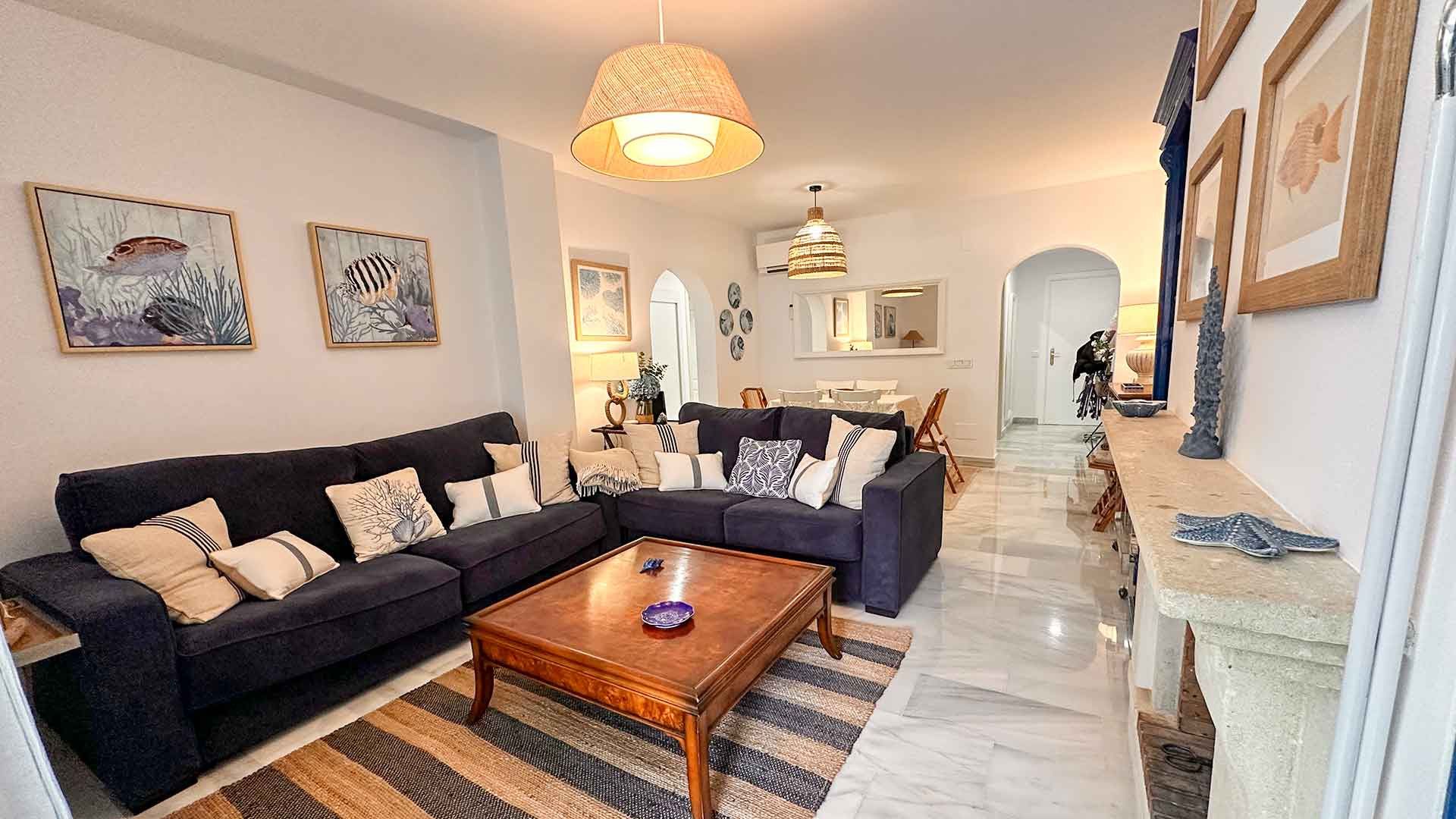 Living room of Apartment to rent in Marbella  with Air Conditioner, Terrace and Swimming Pool