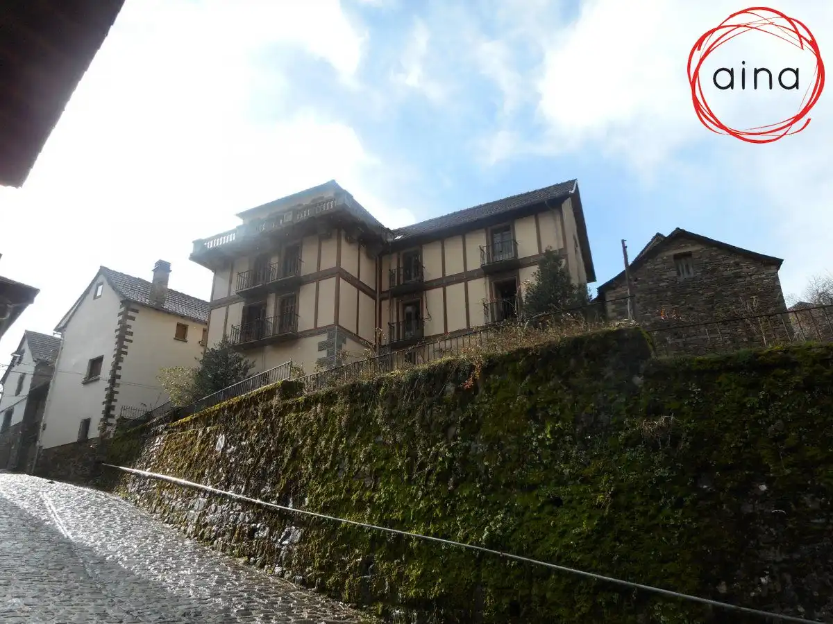 Exterior view of Country homes for sale in Uztárroz / Uztarroze  with Private garden, Terrace and Furnished