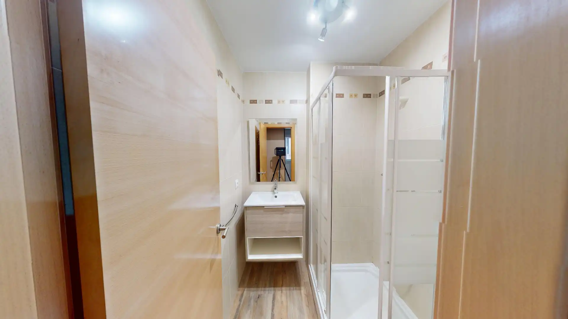 Baño de Piso en venta en Elche / Elx con Aire acondicionado, Calefacción y Terraza