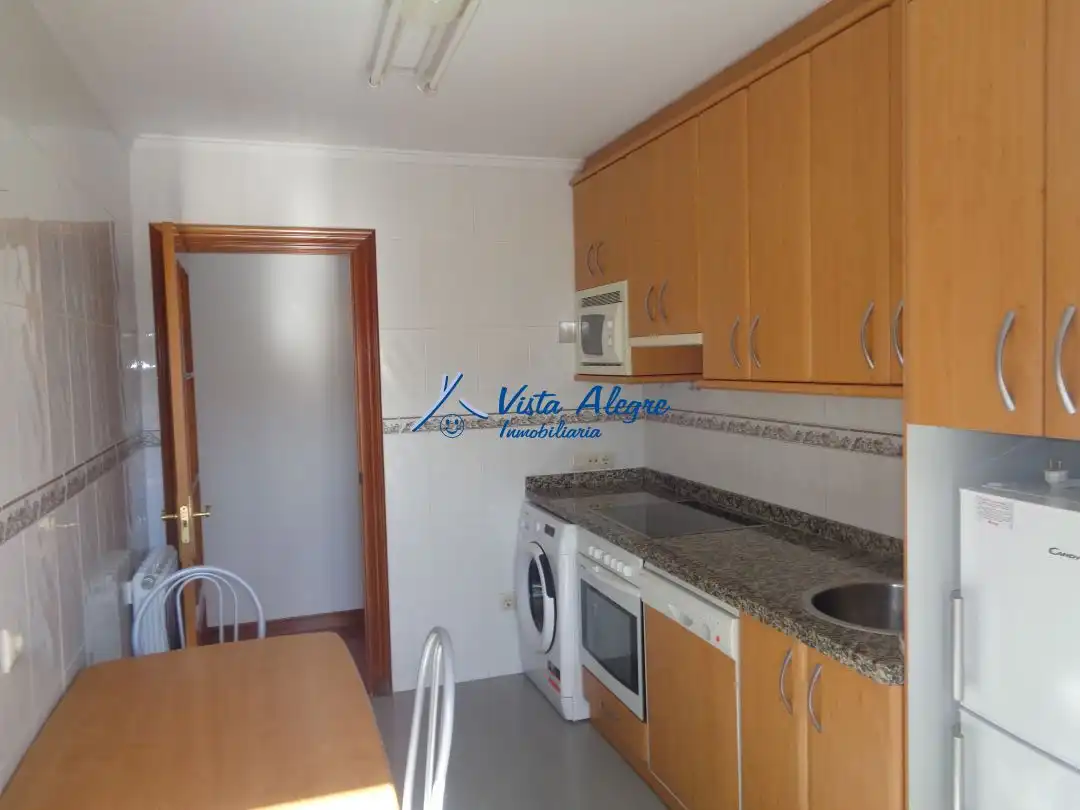 Apartamento de alquiler en Calle Julián Fernández Ollero, Haro