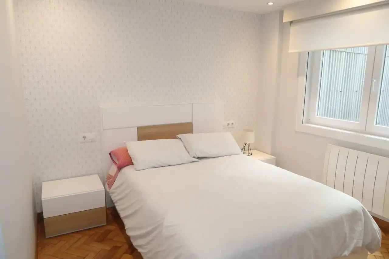 Piso con ascensor en venta en Almirante Romay, imagen 2
