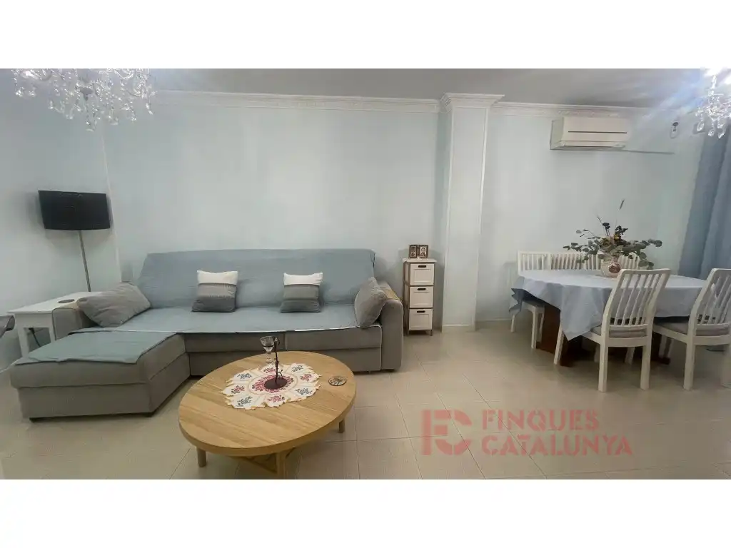 Sala de estar de Piso en venta en Girona con Aire acondicionado, Calefacción y Balcón