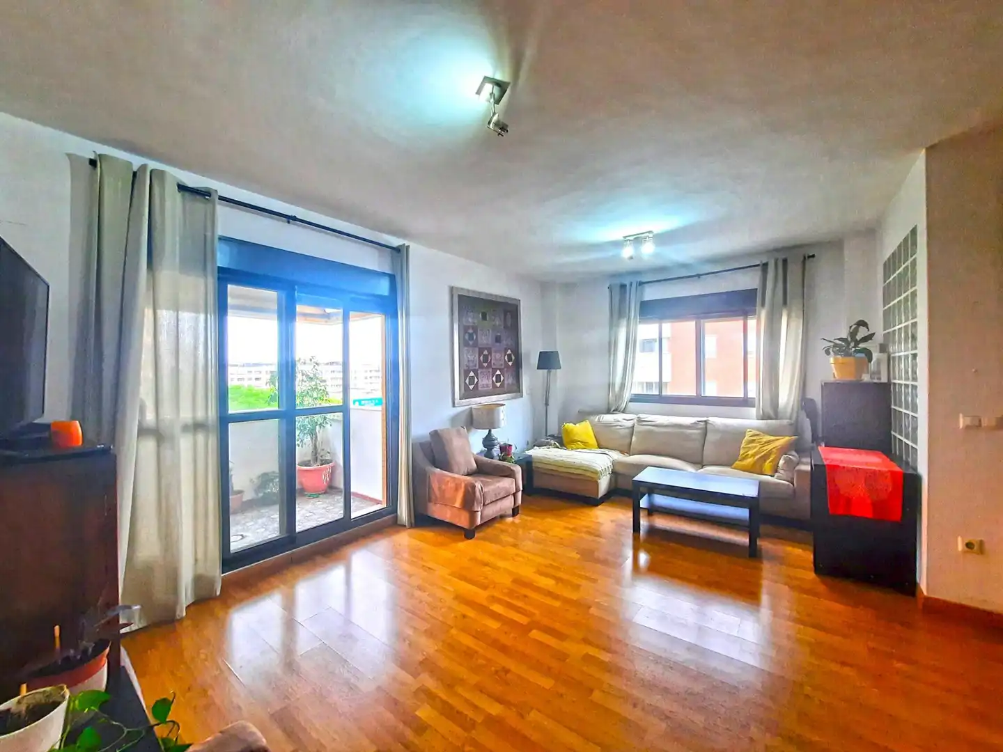 Außenansicht von Wohnung zum Verkauf in Mairena del Aljarafe