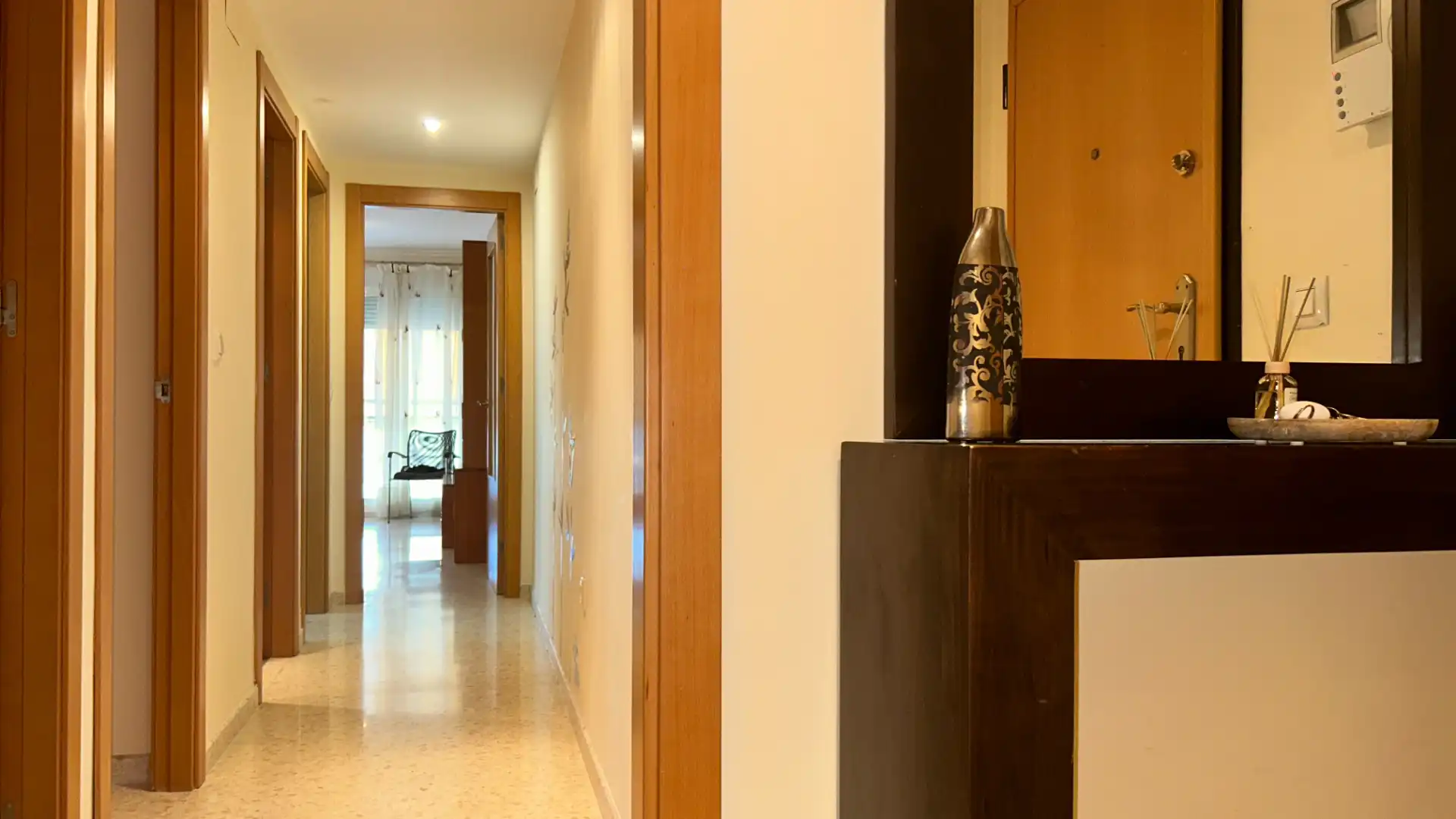 Piso con terraza en venta en Carrer de Cerç 9, imagen 9