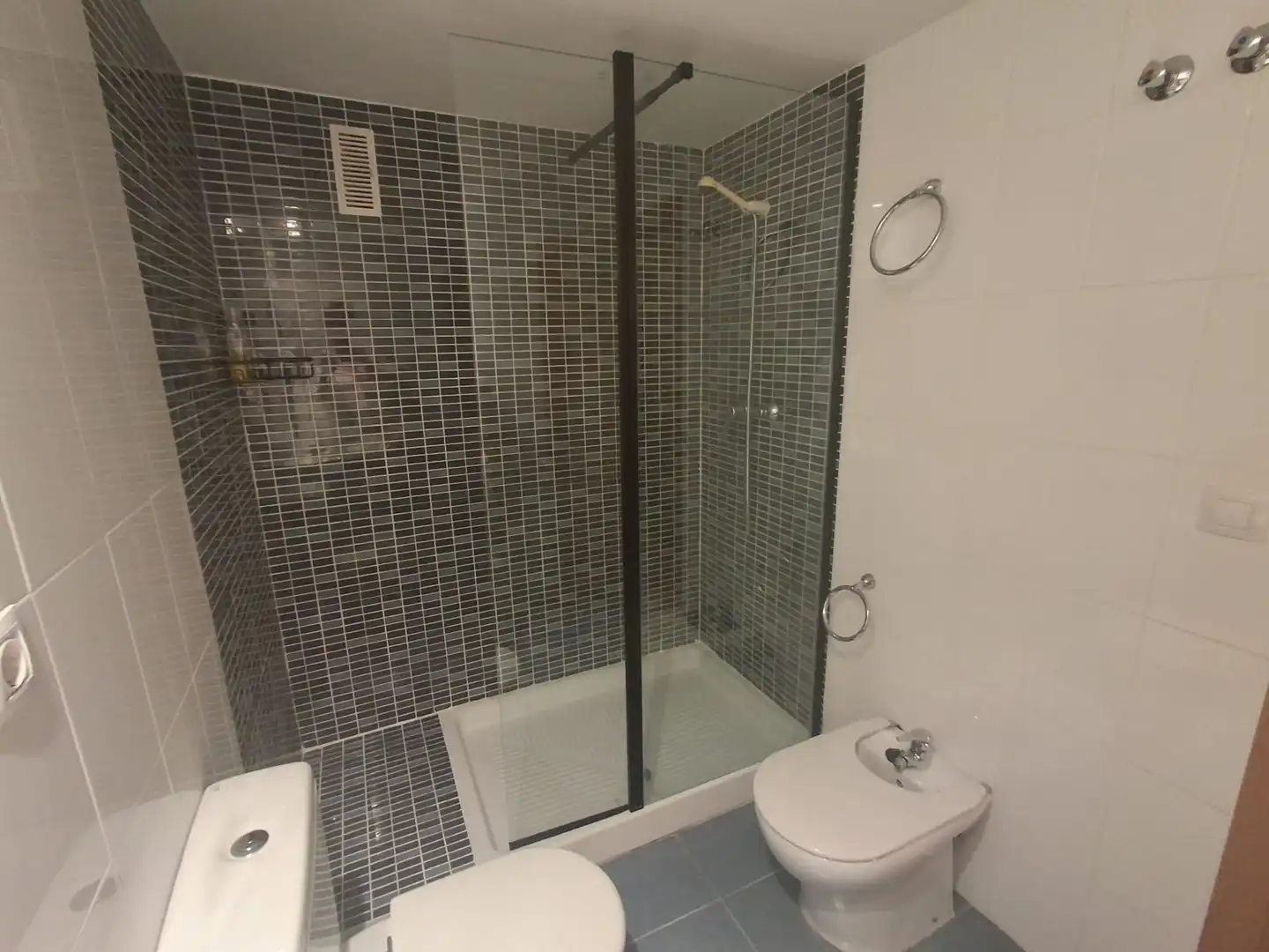 Bathroom of Flat for rent in Alicante / Alacant  with Air Conditioner, Heating and Terrace