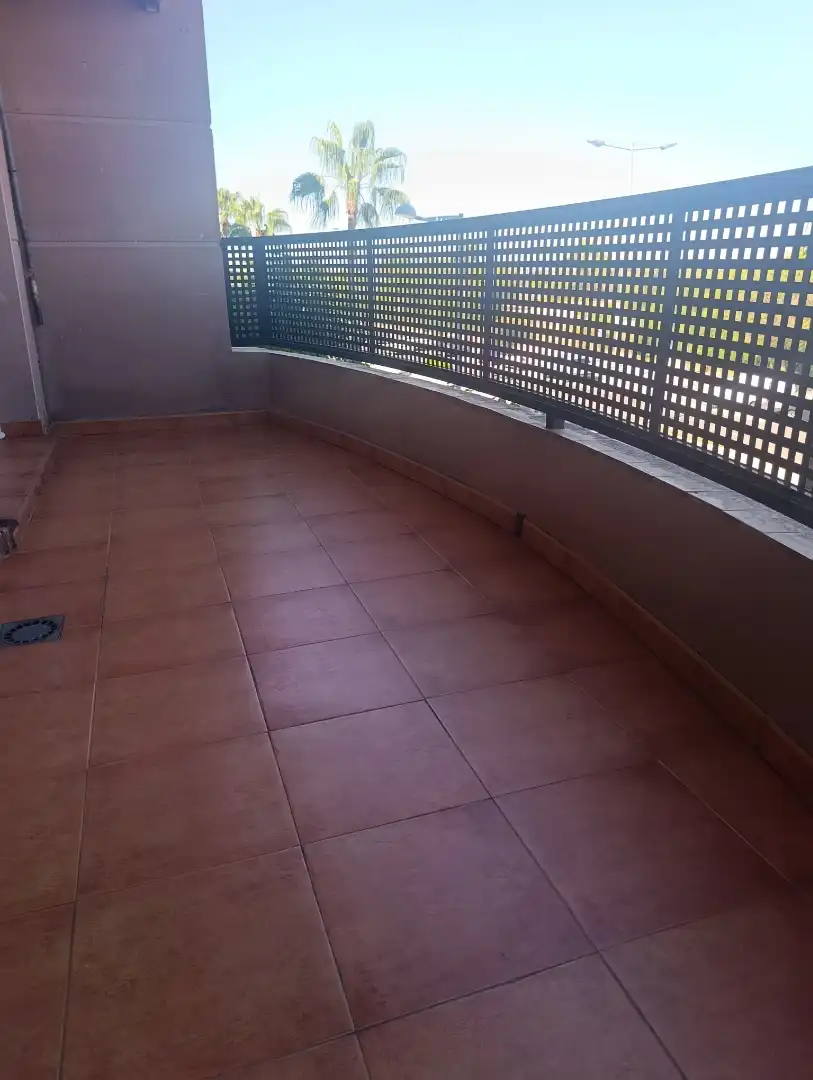 Terraza de Piso de alquiler en Dos Hermanas con Aire acondicionado, Terraza y Amueblado