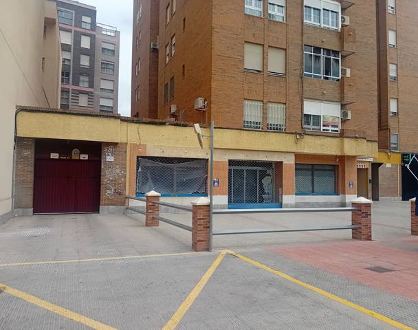 Garaje en Venta en Plaza Infanta Maria Cristina, 6 en Ciudad Jardín