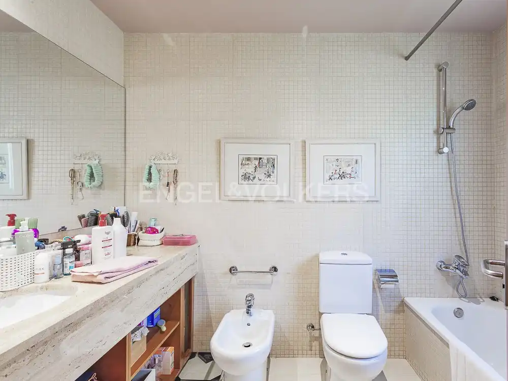 Baño de Casa o chalet en venta en Barcelona con Aire acondicionado, Calefacción y Jardín privado