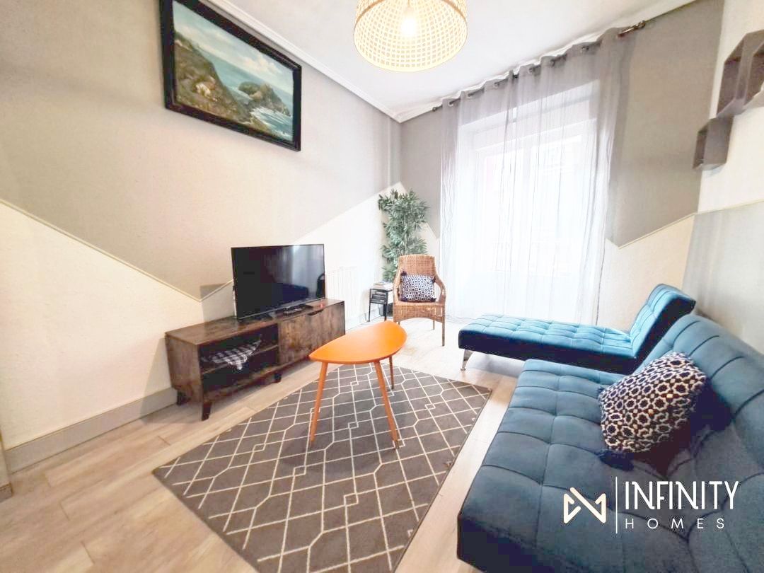 Living room of Flat to rent in Bilbao   with Heating and Balcony