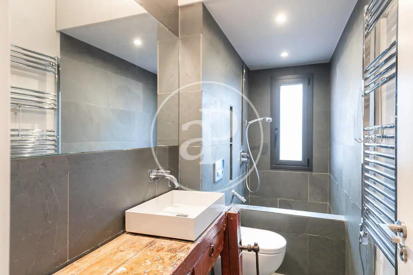 Badezimmer von Wohnung zur Miete in Sarrià - Sant Gervasi
