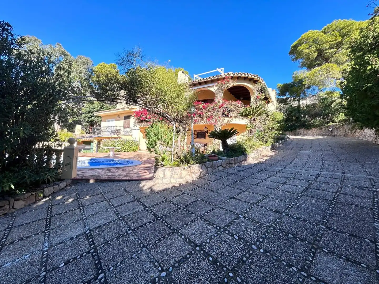 Vista exterior de Casa o chalet en venta en Altea con Aire acondicionado, Terraza y Trastero
