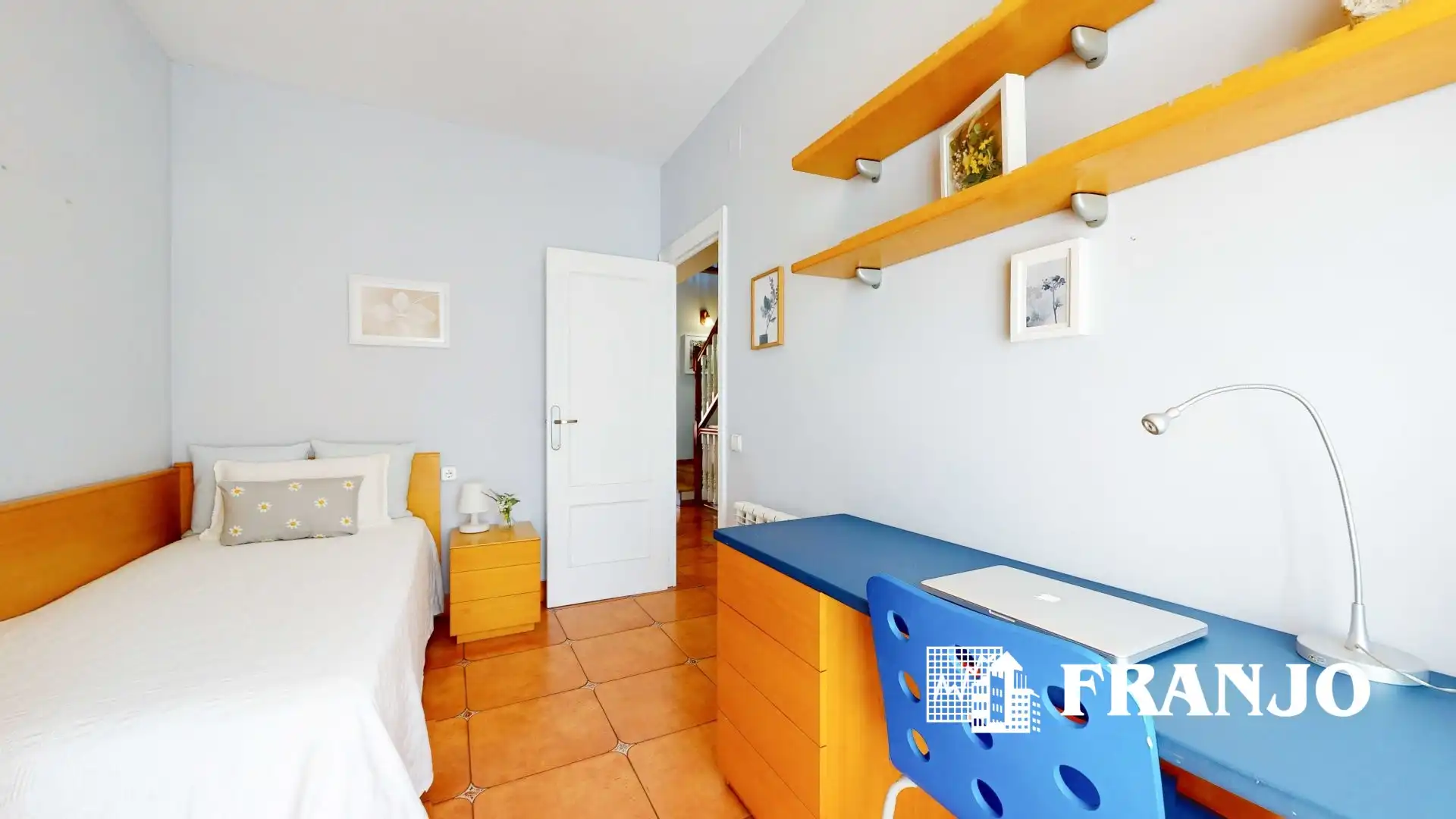 Vista exterior de Casa adosada en venta en Barberà del Vallès con Aire acondicionado, Calefacción y Terraza