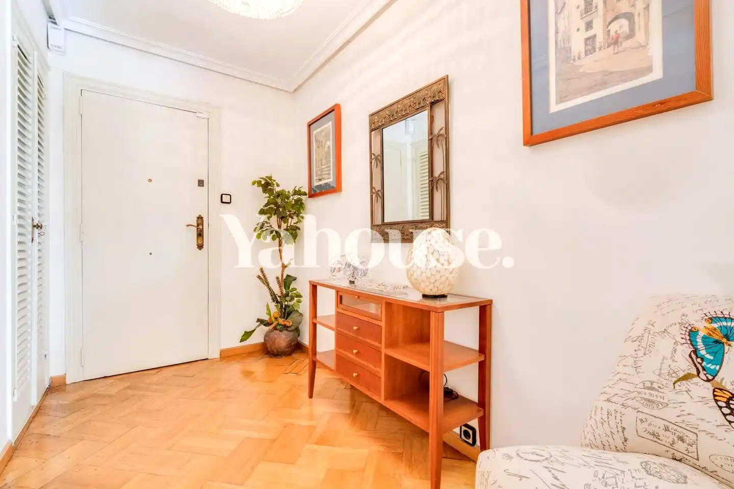 Habitación de Planta baja en venta en Barcelona con Aire acondicionado, Calefacción y Jardín privado