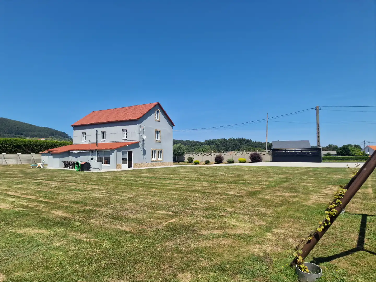 Vista exterior de Casa o chalet en venta en Narón con Calefacción, Jardín privado y Terraza
