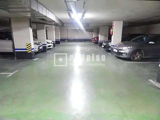 Parking de Garaje en venta en Madrid