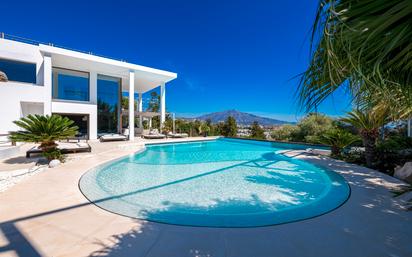 Piscina de Casa o xalet en venda en Benahavís amb Aire condicionat, Terrassa i Piscina