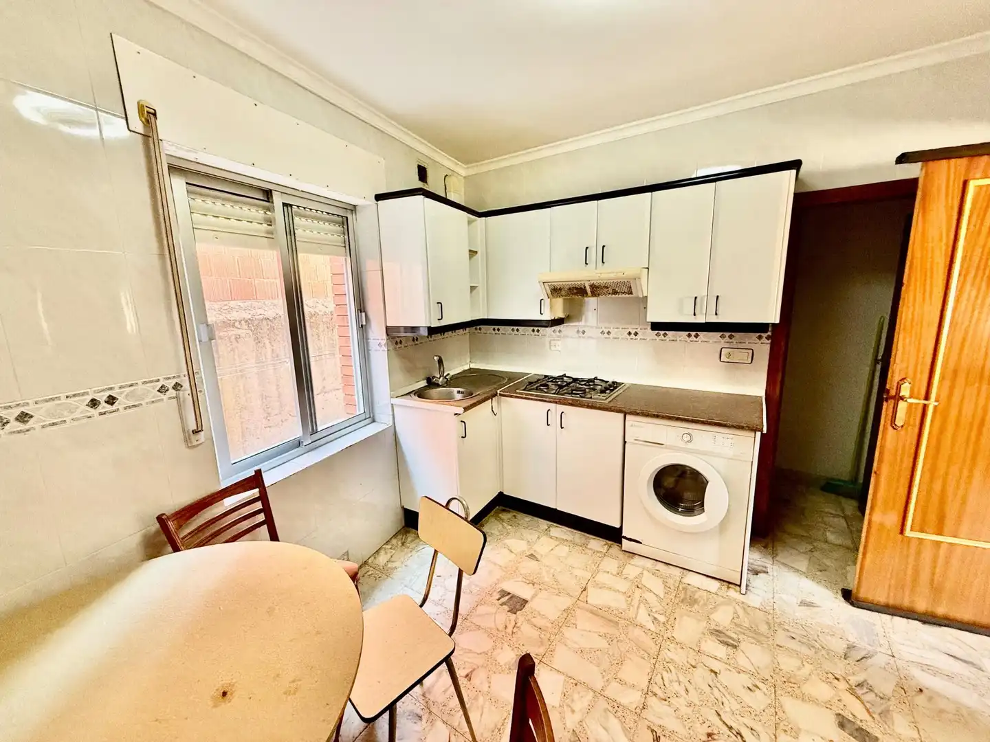 Kitchen of Buildings for sale in Villaquejida