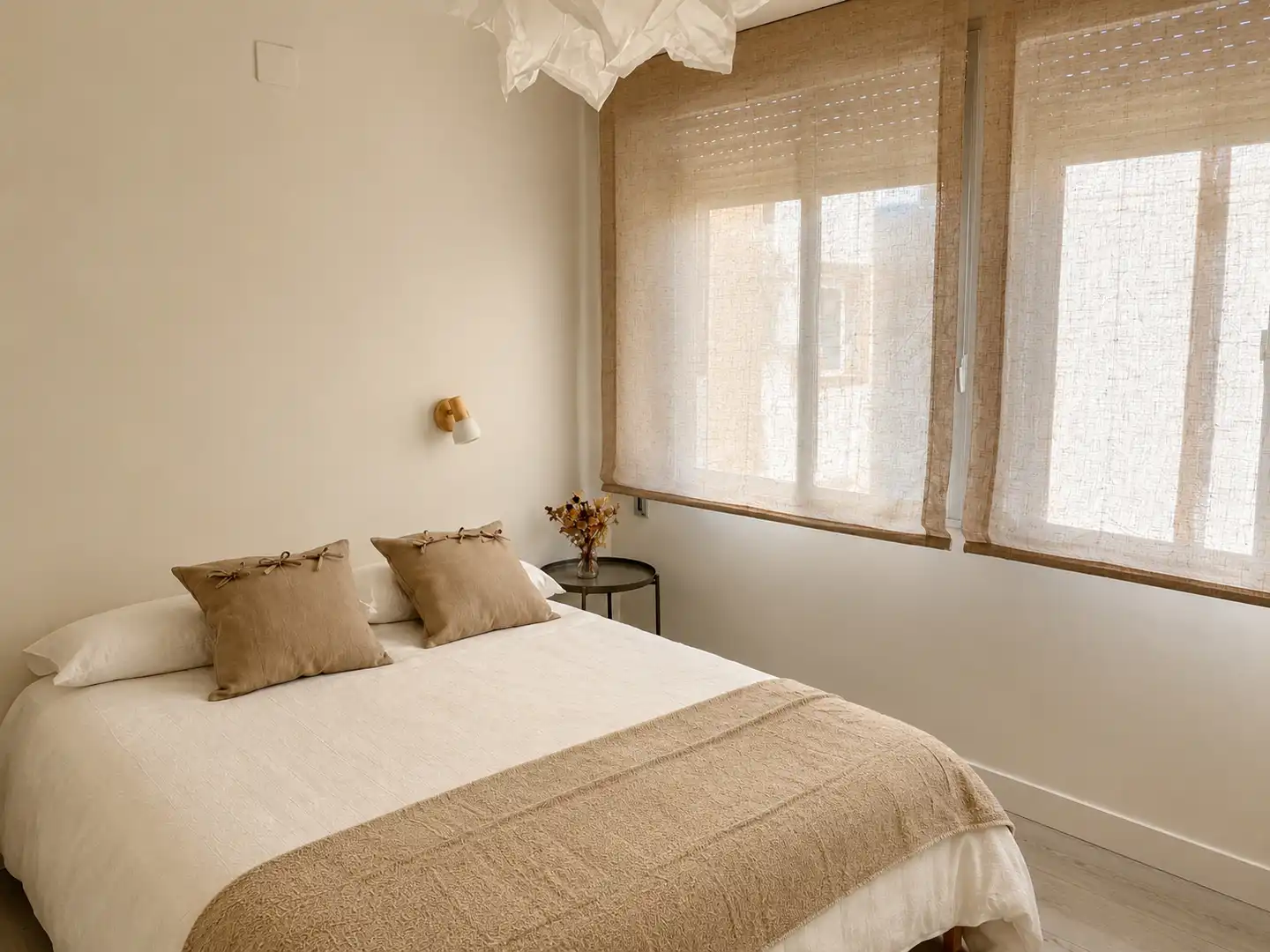 Bedroom of Flat for rent in Santander  with Terrace, Furnished and Oven