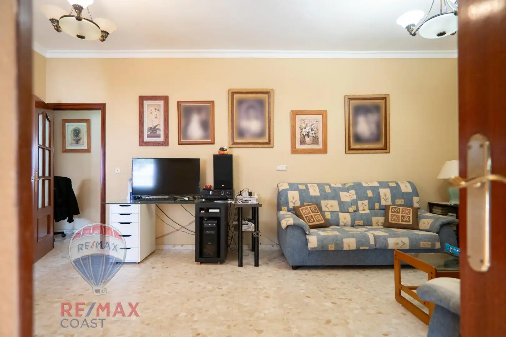Sala de estar de Casa o chalet en venta en Rincón de la Victoria con Jardín privado, Terraza y Piscina