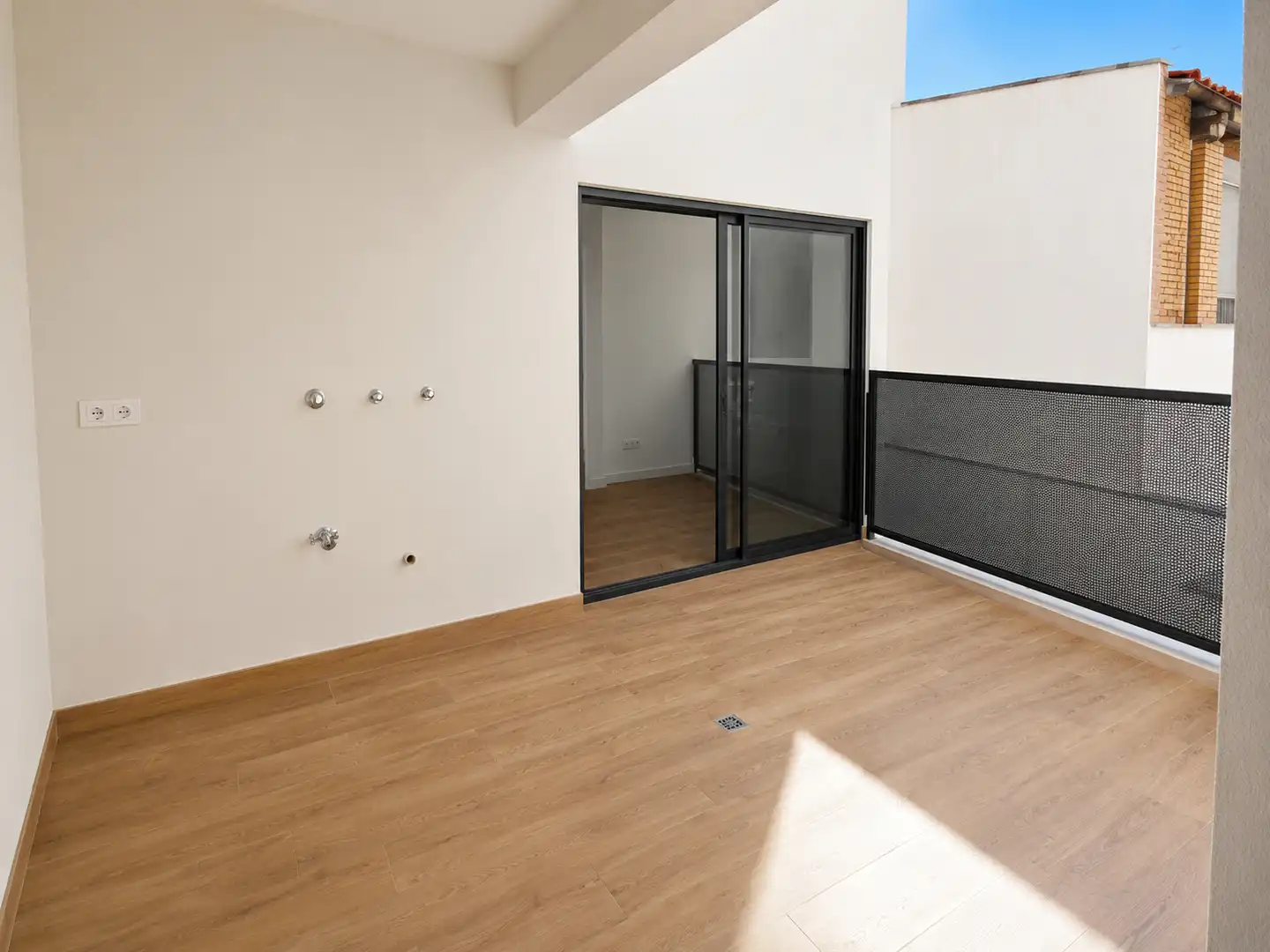 Terraza de Piso de alquiler en Alcázar de San Juan con Amueblado y Piscina comunitaria