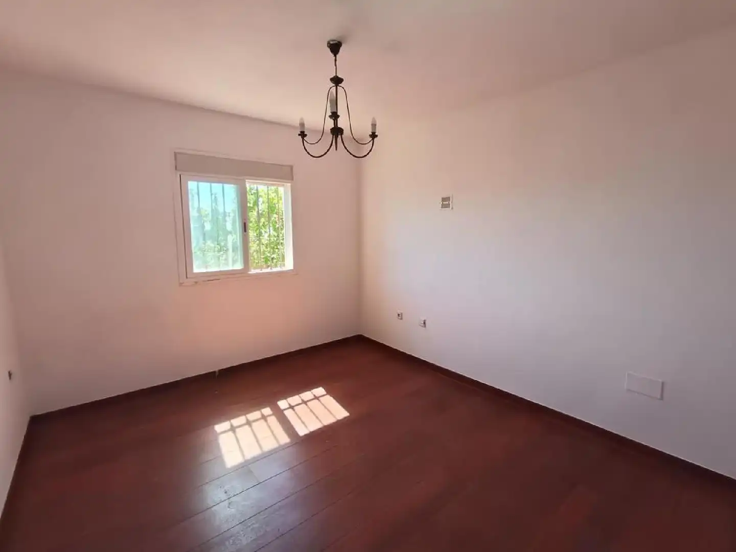 Sala de estar de Casa o chalet en venta en Benamocarra con Jardín privado, Terraza y Trastero