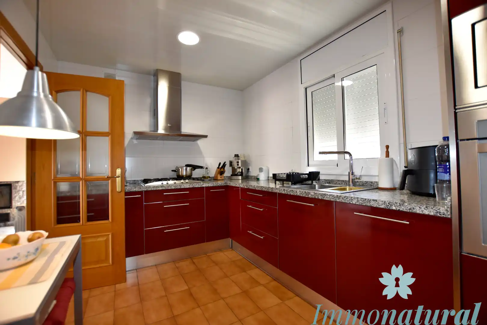 Cocina de Casa o chalet en venta en Torrelles de Llobregat con Aire acondicionado, Calefacción y Jardín privado
