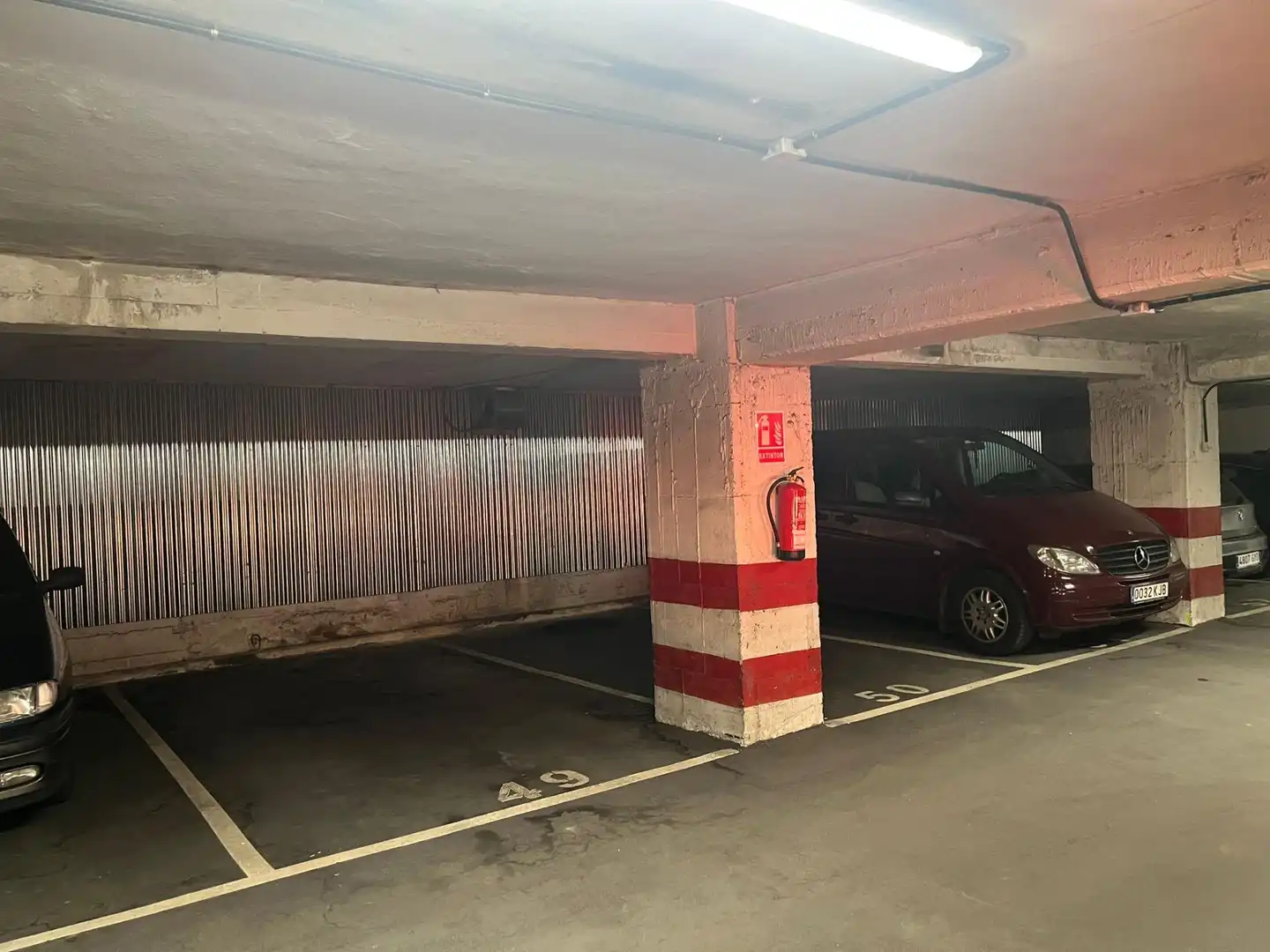 Aparcament de Pis en venda en Gijón  amb Calefacció