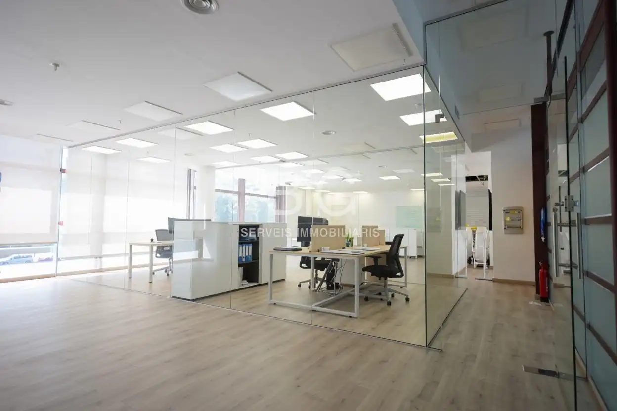 Office space with lift to rent in Pla d'en Boet, imagen 3