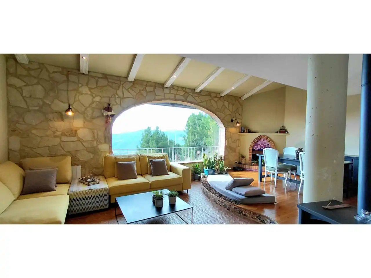 Sala d'estar de Casa o xalet en venda en L'Ametlla del Vallès amb Calefacció i Jardí privat