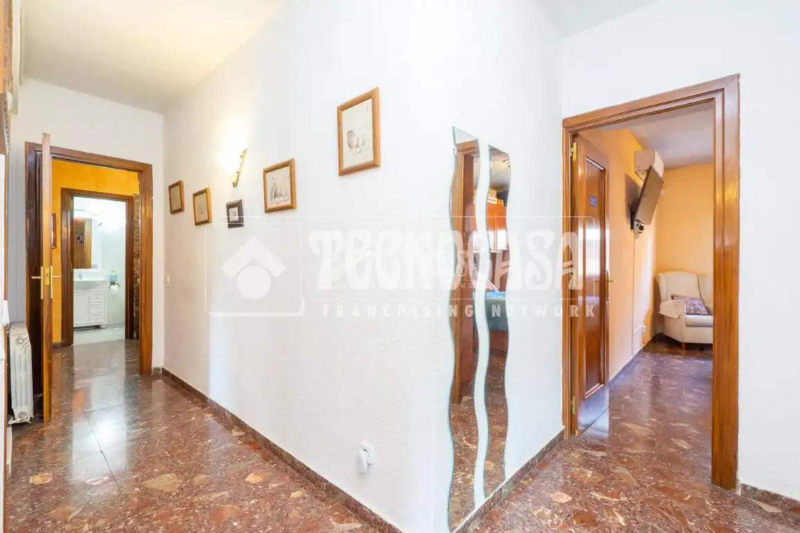 Casa adosada en venta en Colmenar Viejo con Calefacción, Terraza y Balcón