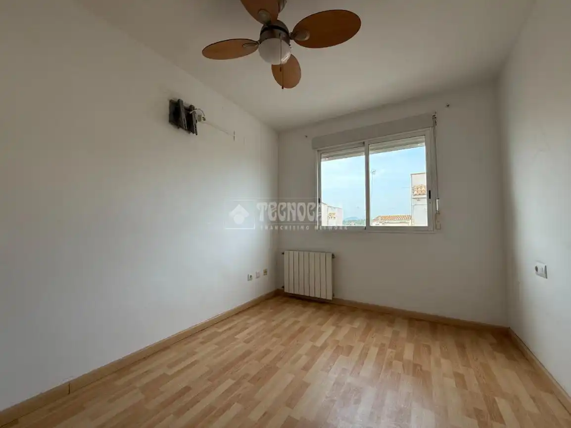 Habitación de Piso en venta en San Antonio de Benagéber con Aire acondicionado, Trastero y Balcón