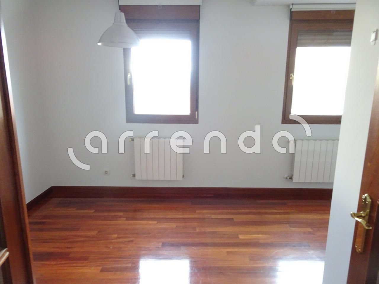 Bedroom of Flat to rent in Santander  with Heating and Parquet flooring