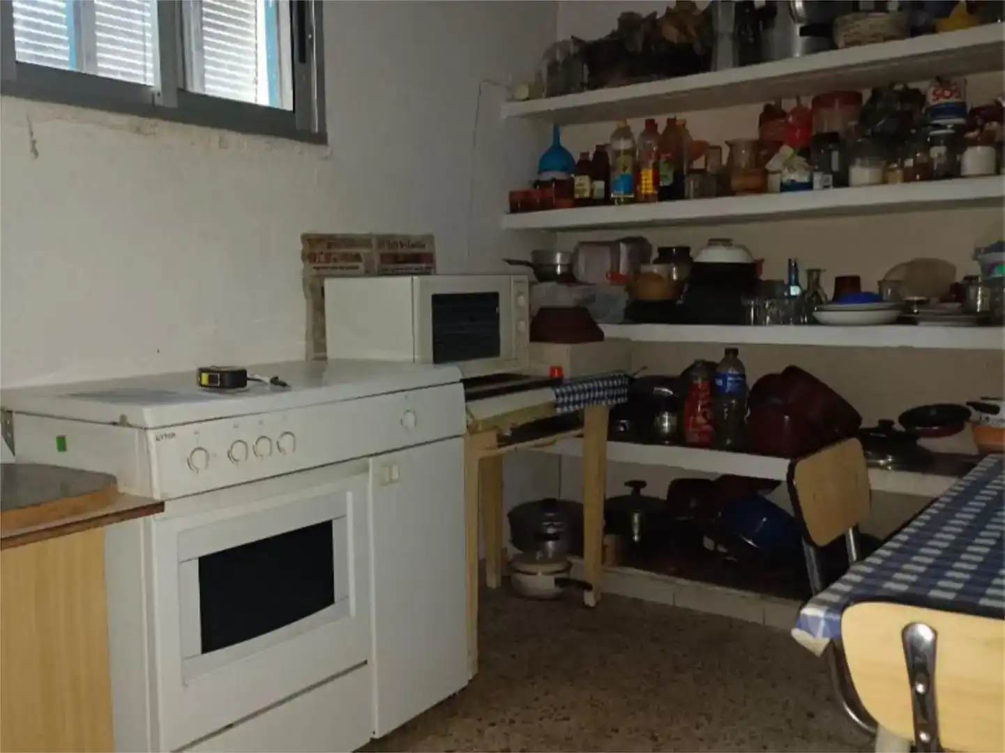 Cuina de Pis en venda en Villamol amb Parquet, Traster i Moblat