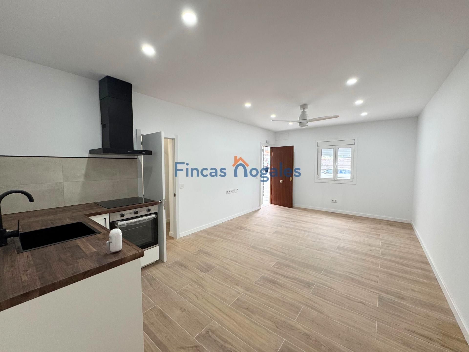 Single-family semi-detached to rent in d'Estanislau Figueras, Cementiri Vell