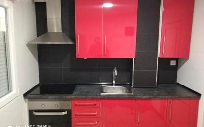 Kitchen of Flat for sale in Ourense Capital   with Heating, Furnished and Balcony