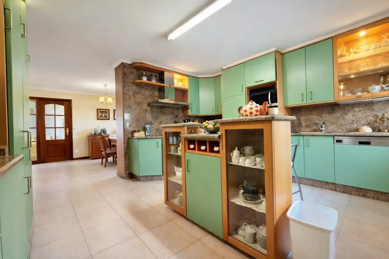 Cocina de Casa o chalet en venta en Vigo  con Calefacción, Jardín privado y Parquet