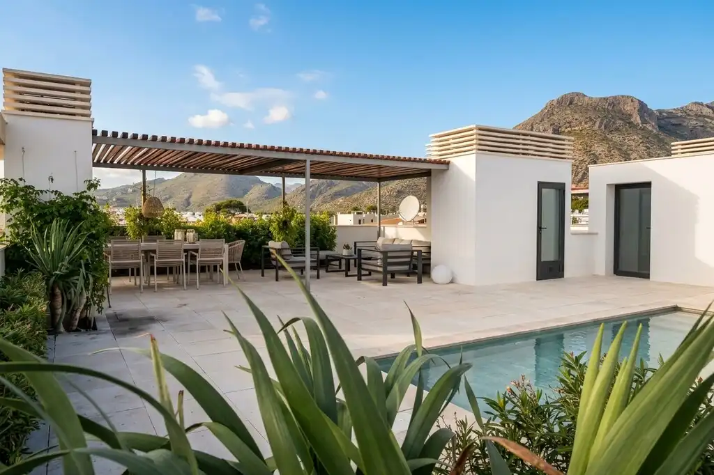 Penthouse mit Pool zum Verkauf in Port de Pollença