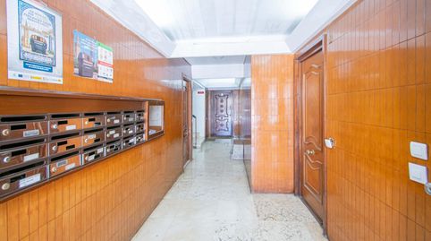 Foto 2 de Piso en venta en Calle Puerto de Viella, Juan XXIII - Rochelambert, Sevilla Capital