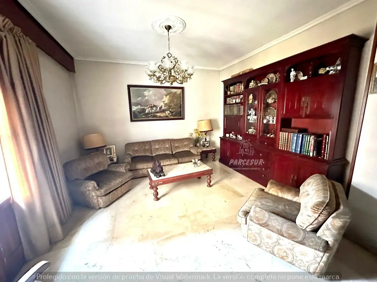 Sala d'estar de Casa o xalet en venda en Córdoba amb Aire condicionat, Traster i Piscina