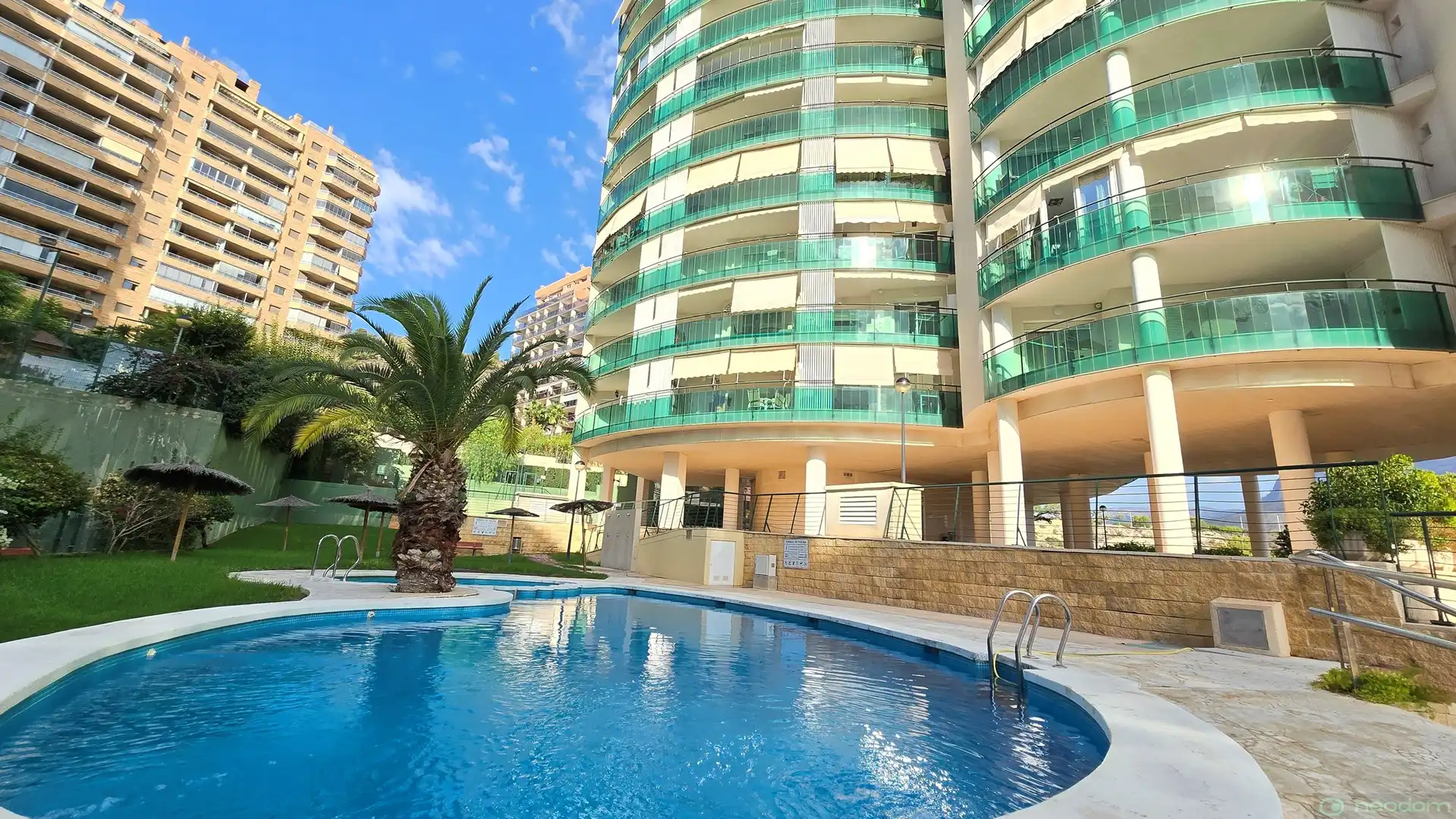 Schwimmbecken von Wohnung zur Miete in Villajoyosa / La Vila Joiosa mit Terrasse und Schwimmbad
