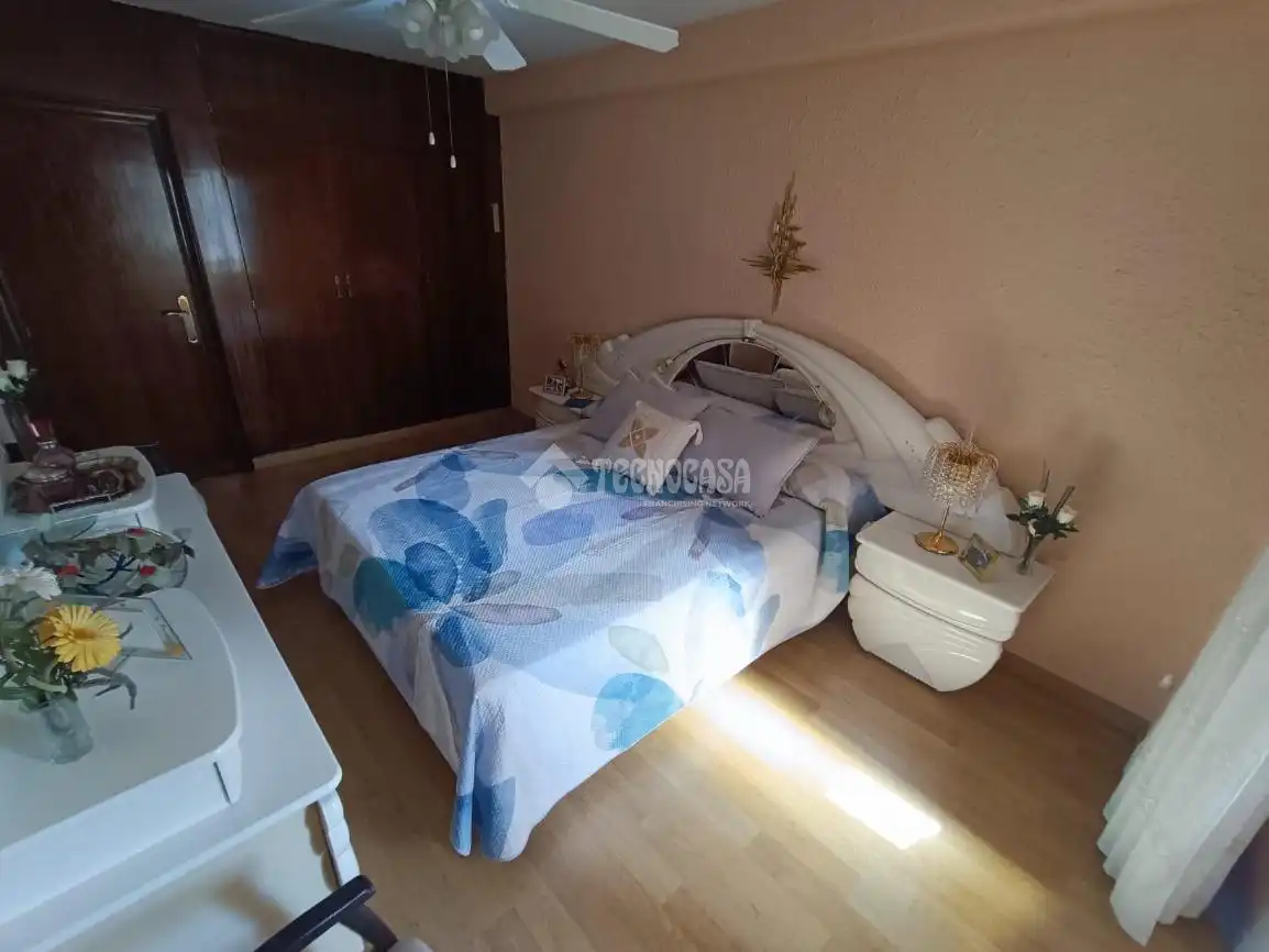 Habitación de Piso en venta en Zaragoza con Aire acondicionado, Calefacción y Terraza